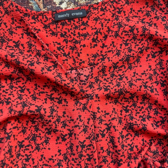 Black and Red V-Neck Puff Sleeve Blouse - Picture 4 of 6